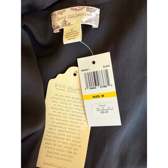 NWT Band of Gypsies Black Satin Balloon Sleeves Wrap Top Size Medium - Picture 4 of 7